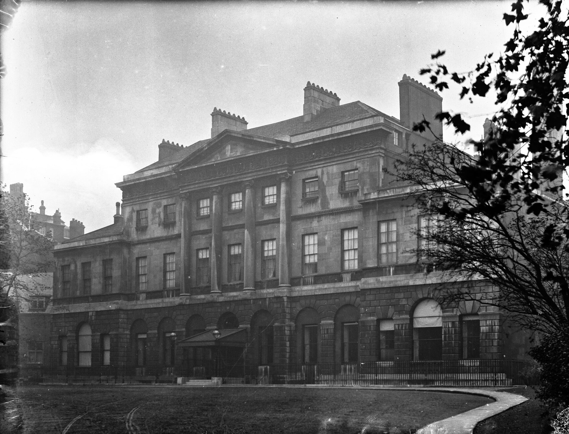 Lansdowne House